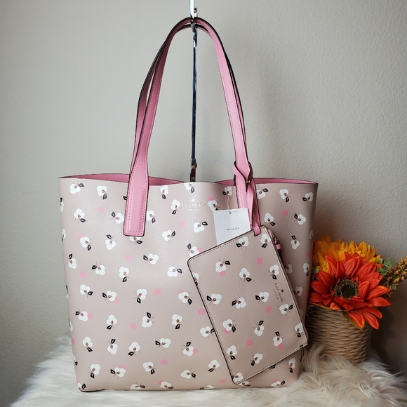kate spade Handbags - kate spade arch place mya breezy floral ditsy tote